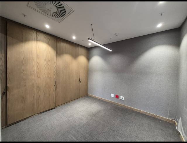 552M² OFFICE TO LET IN SANDTON CENTRAL